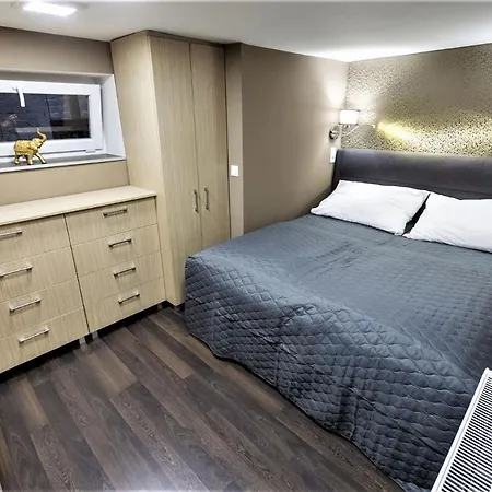 Daire Goldcentral Art B6-private Terrace-steps From New York Cafe *