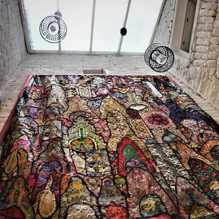 Daire Goldcentral Art B6-private Terrace-steps From New York Cafe *