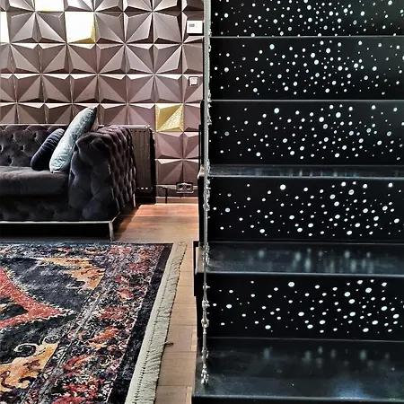 Goldcentral Art B6-private Terrace-steps From New York Cafe Daire