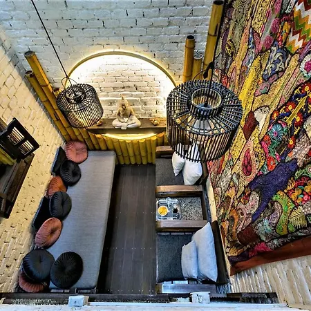 Daire Goldcentral Art B6-private Terrace-steps From New York Cafe Budapeşte