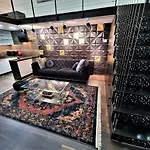 Apartamento Goldcentral Art B6-private Terrace-steps From New York Cafe *