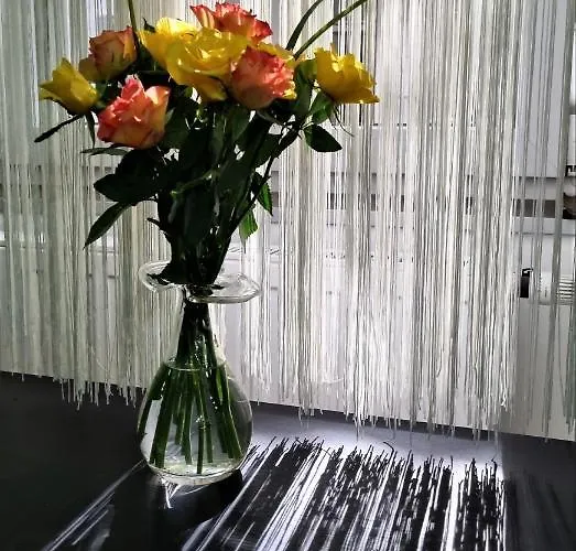 شقة Goldcentral Art B6-private Terrace-steps From New York Cafe *