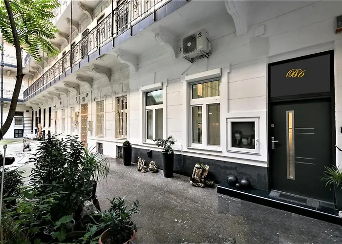 Appartement Goldcentral Art B6-private Terrace-steps From New York Cafe *