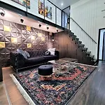 Goldcentral Art B6-private Terrace-steps From New York Cafe Appartement